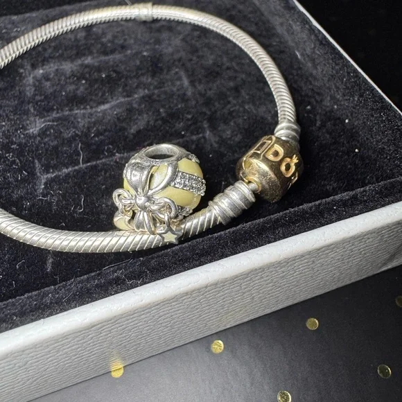 Pandora • White Ornament • Pandora Charm - Picture 12 of 16